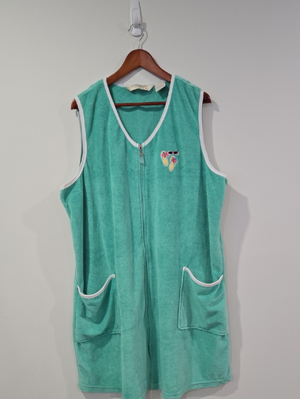 Retro 90's/80's Turquoise Terry Cloth Zip Front Sleeveless Beach Robe